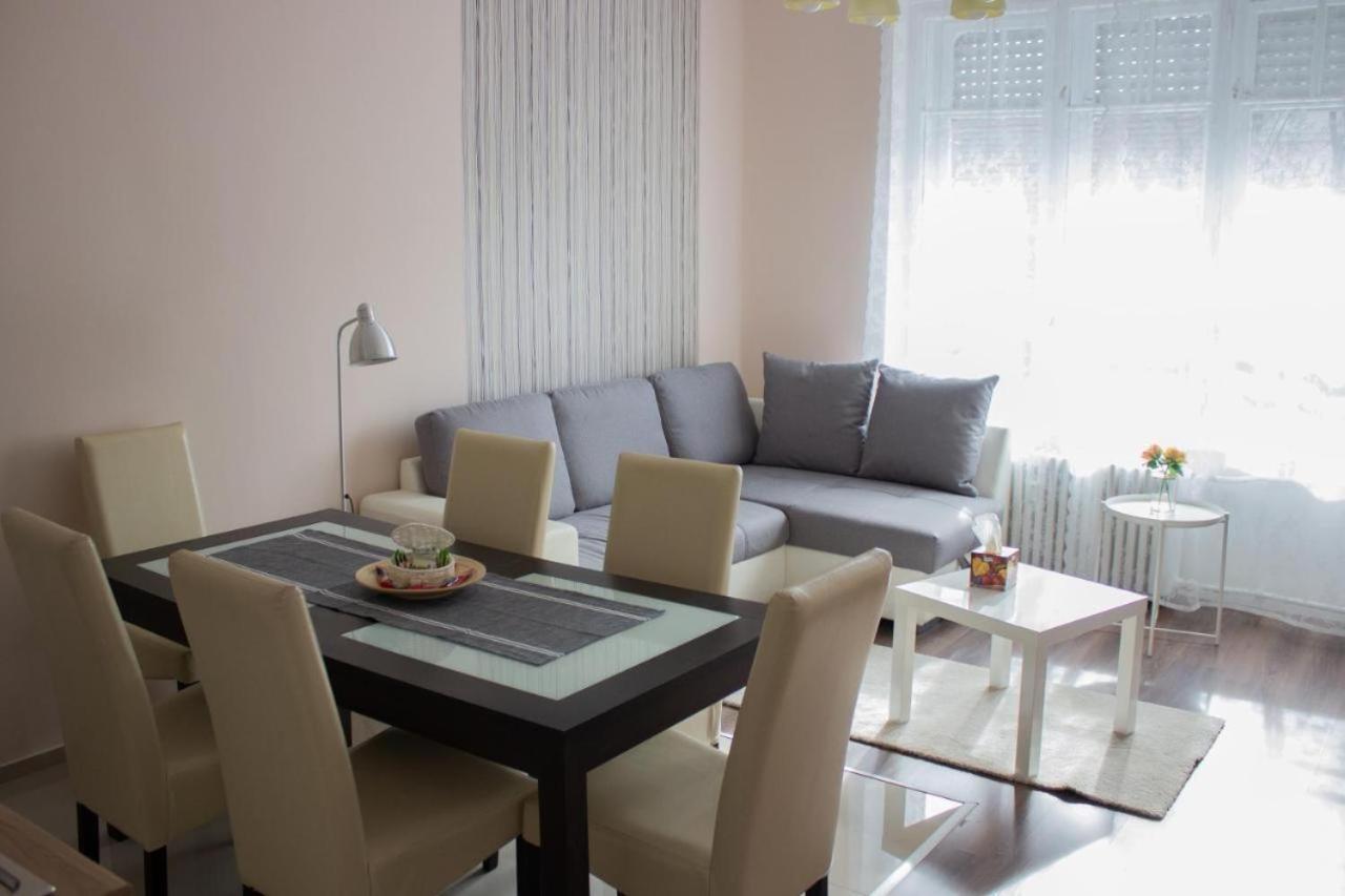 Broadway Apartments B3 Ντέμπρετσεν Εξωτερικό φωτογραφία