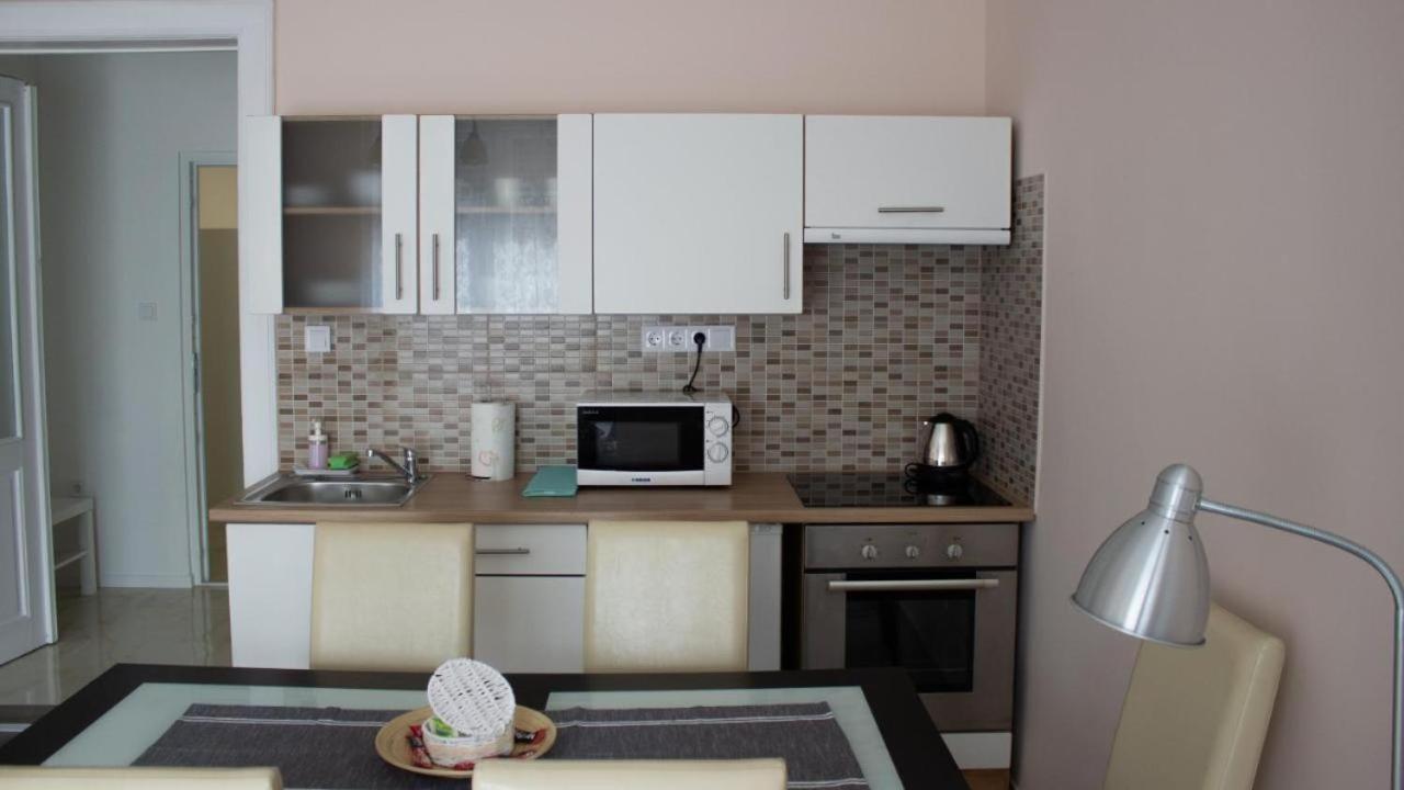 Broadway Apartments B3 Ντέμπρετσεν Εξωτερικό φωτογραφία