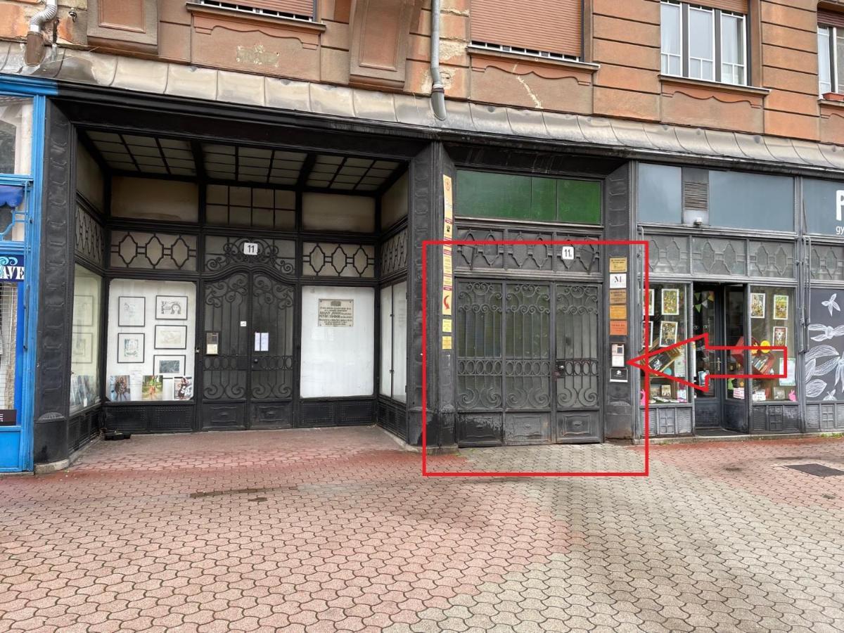 Broadway Apartments B3 Ντέμπρετσεν Εξωτερικό φωτογραφία